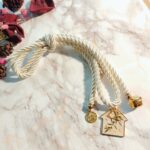 Γούρι 2026 χρυσό Σπίτι με εκρού Σμάλτο και Ελιά