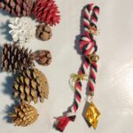 Γούρι 2026 χρυσό Μεταλλικό Καράβι σε πολύχρωμο κορδόνι